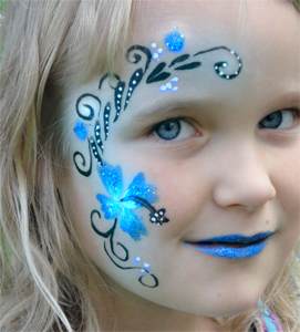 Kinderschminken-blaue-Blume-Hawaii
