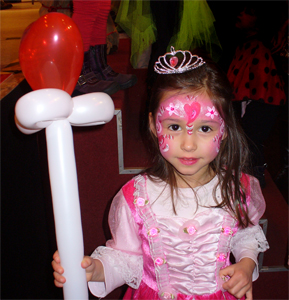 Kinderschminken-Prinzessin-Herzdame-Karneval